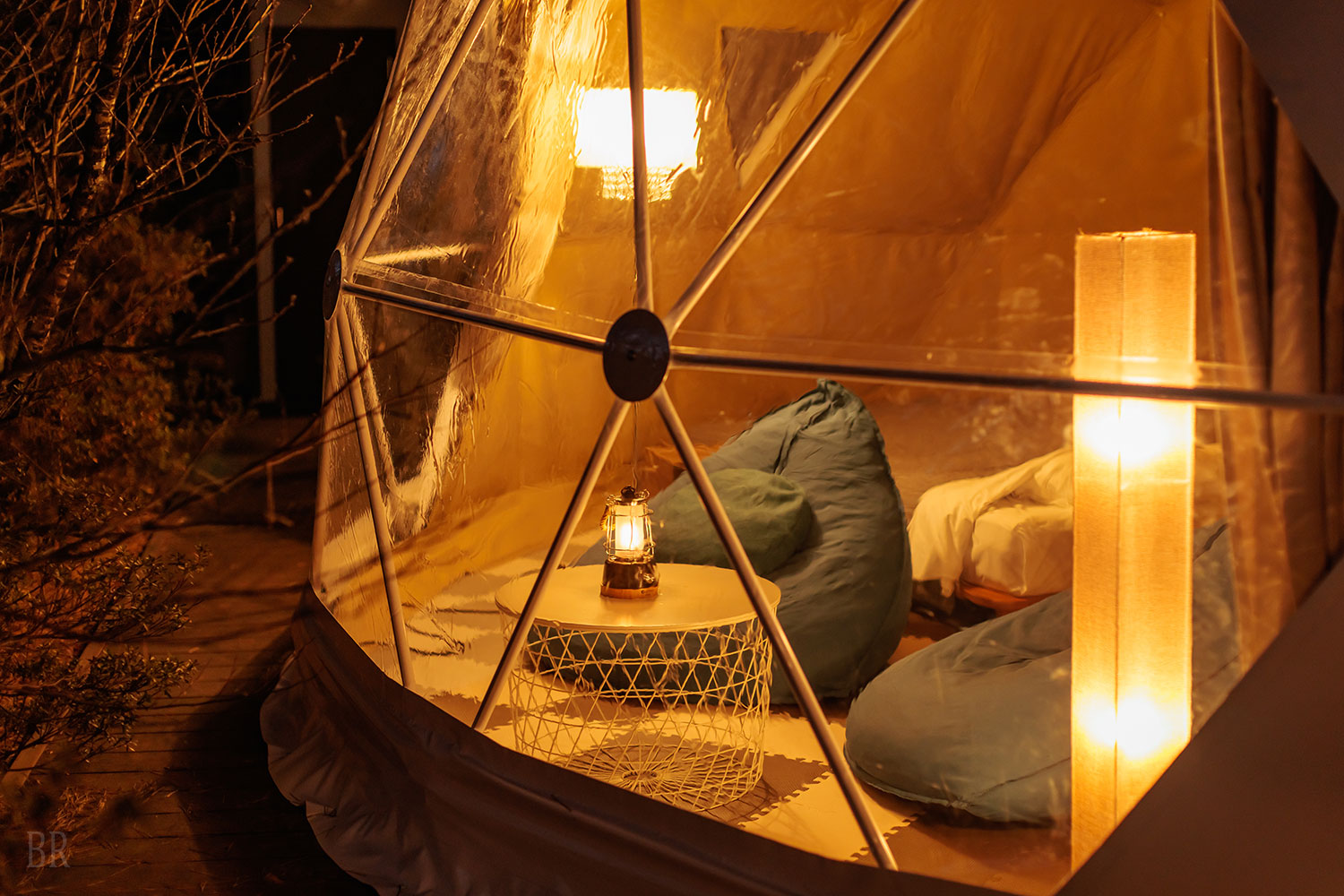 ドーム型グランピングテント