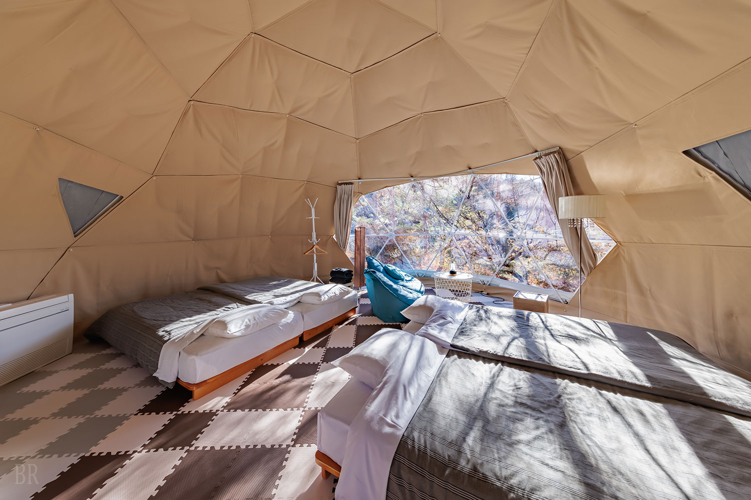 ドーム型グランピングテント