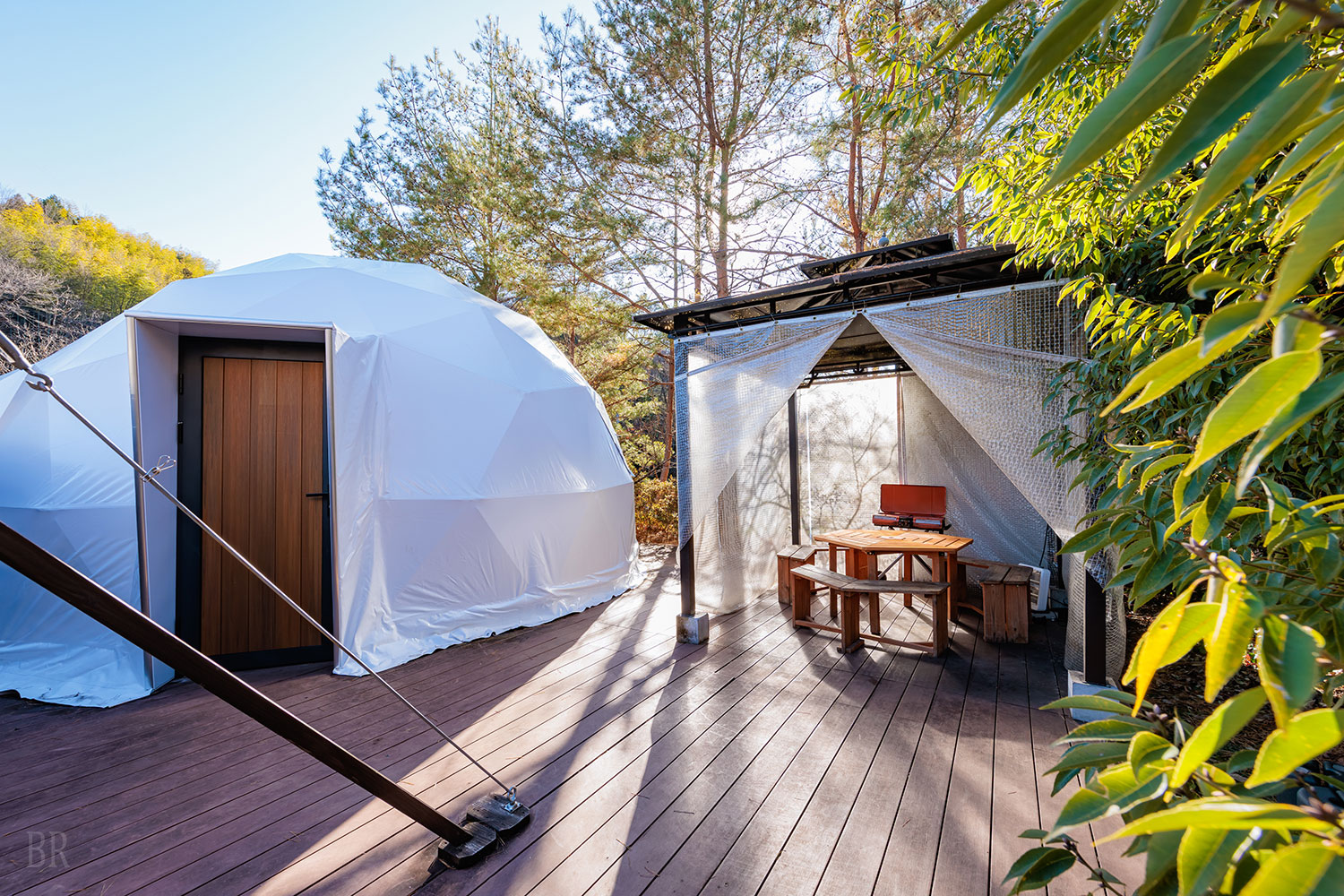 ドーム型グランピングテント